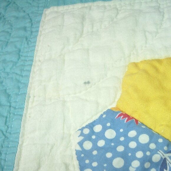 VTG Handmade Dresden Plate Quilt 68” X 88” Full/Queen Grandma SEE 10 PICS, NICE! - Picture 7 of 10